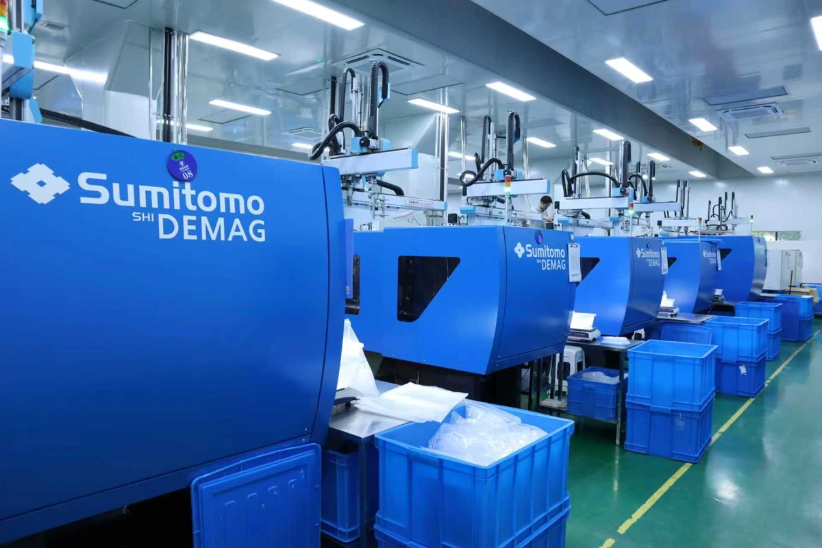 Electric toothbrush production environment at GEEKO