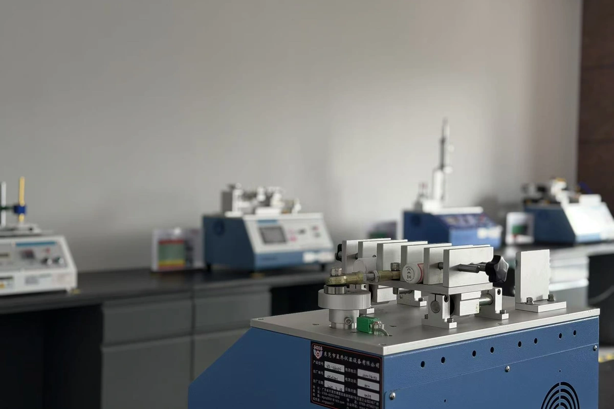 Electric toothbrush testing equipment at GEEKO